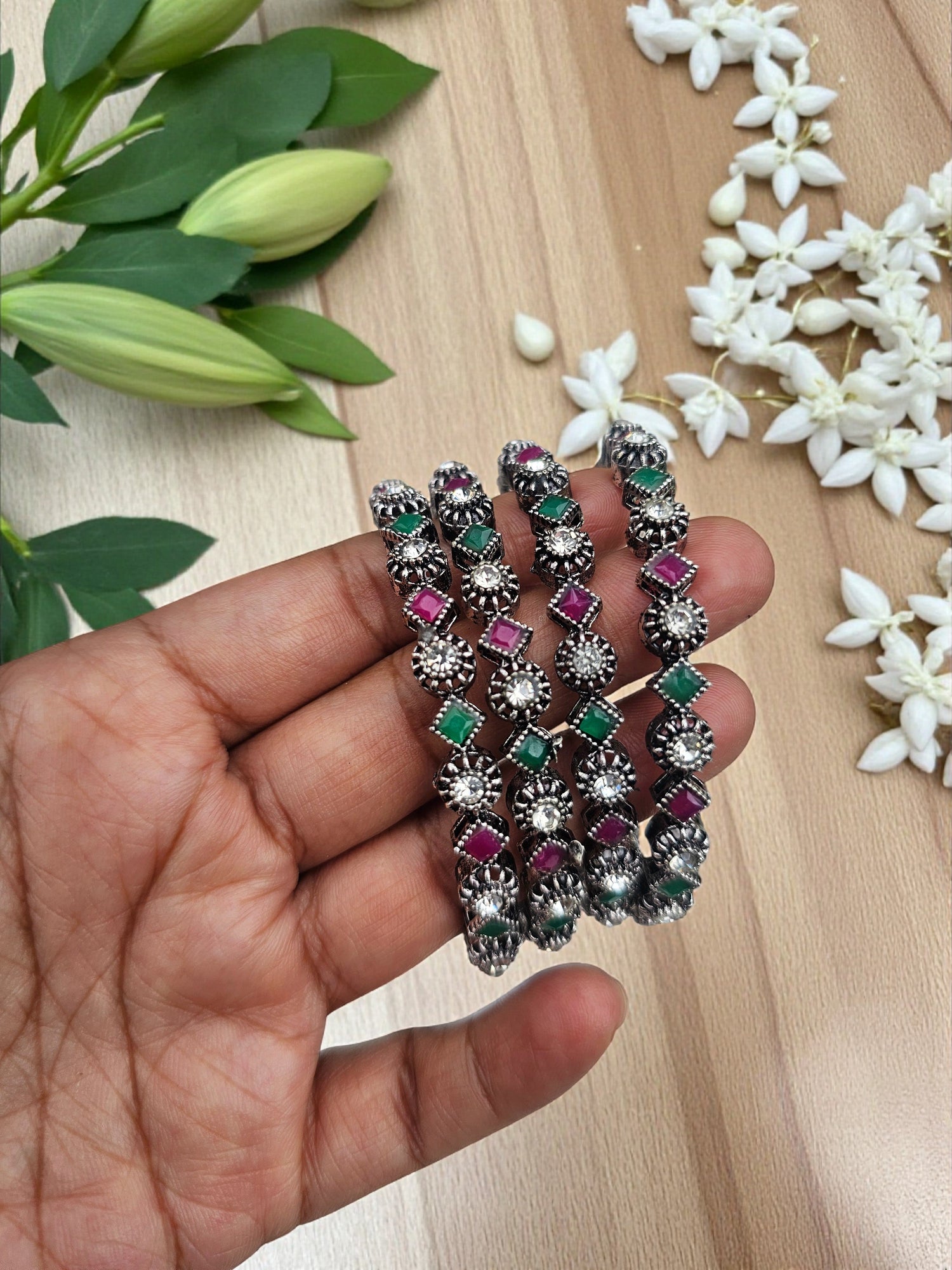 Oxidized hand jewellery